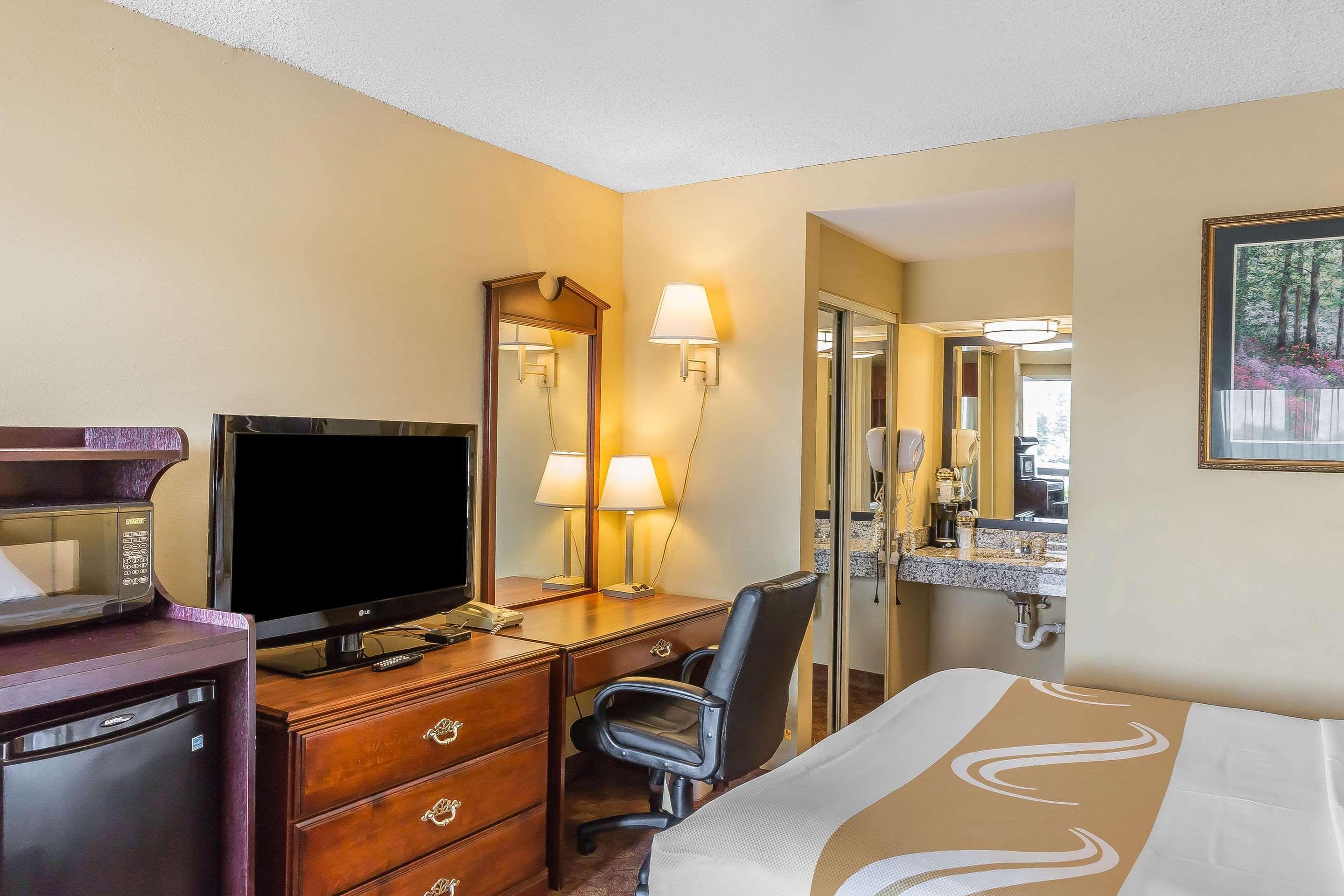 Quality Inn Calera Kültér fotó