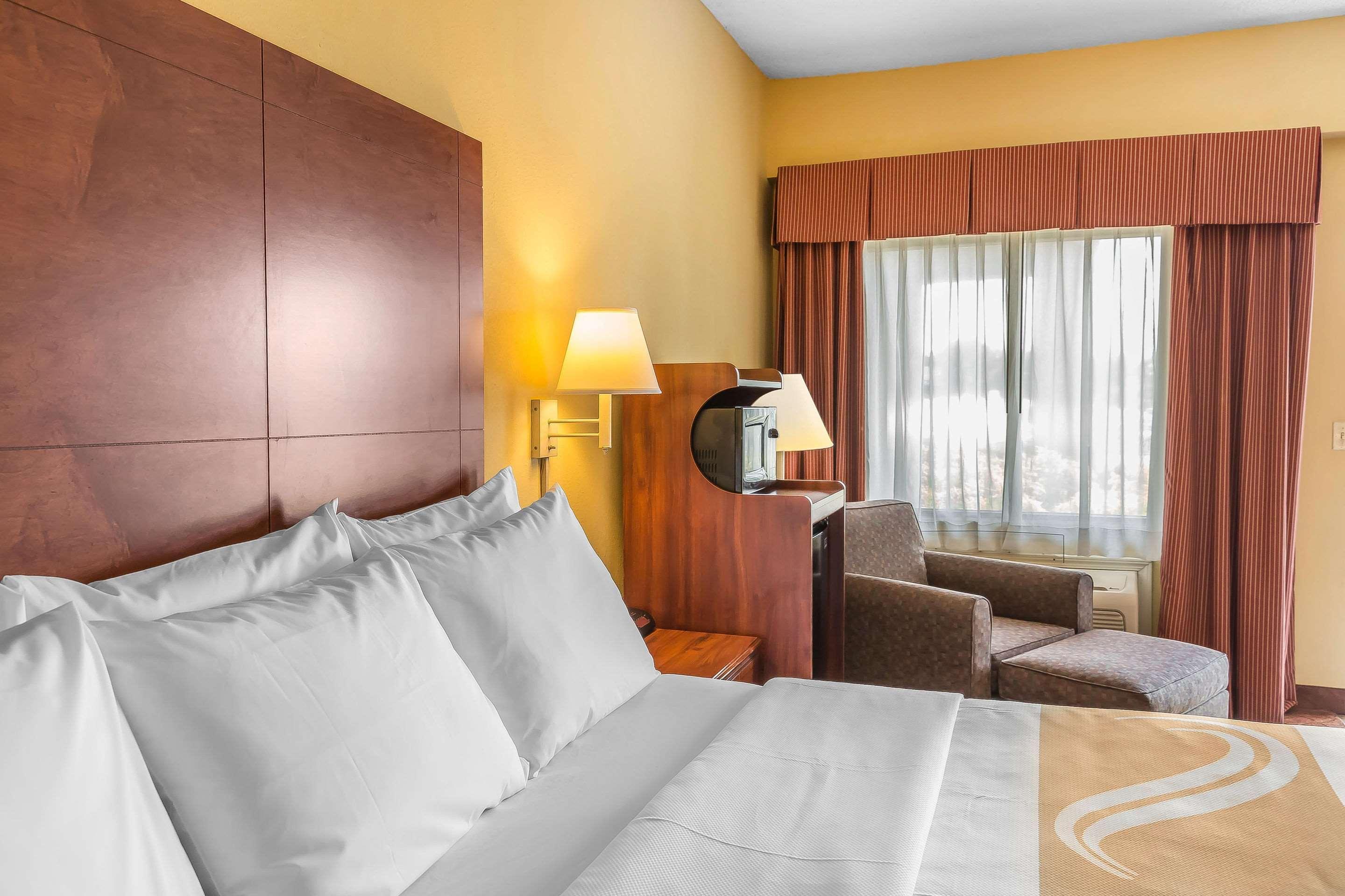 Quality Inn Calera Kültér fotó