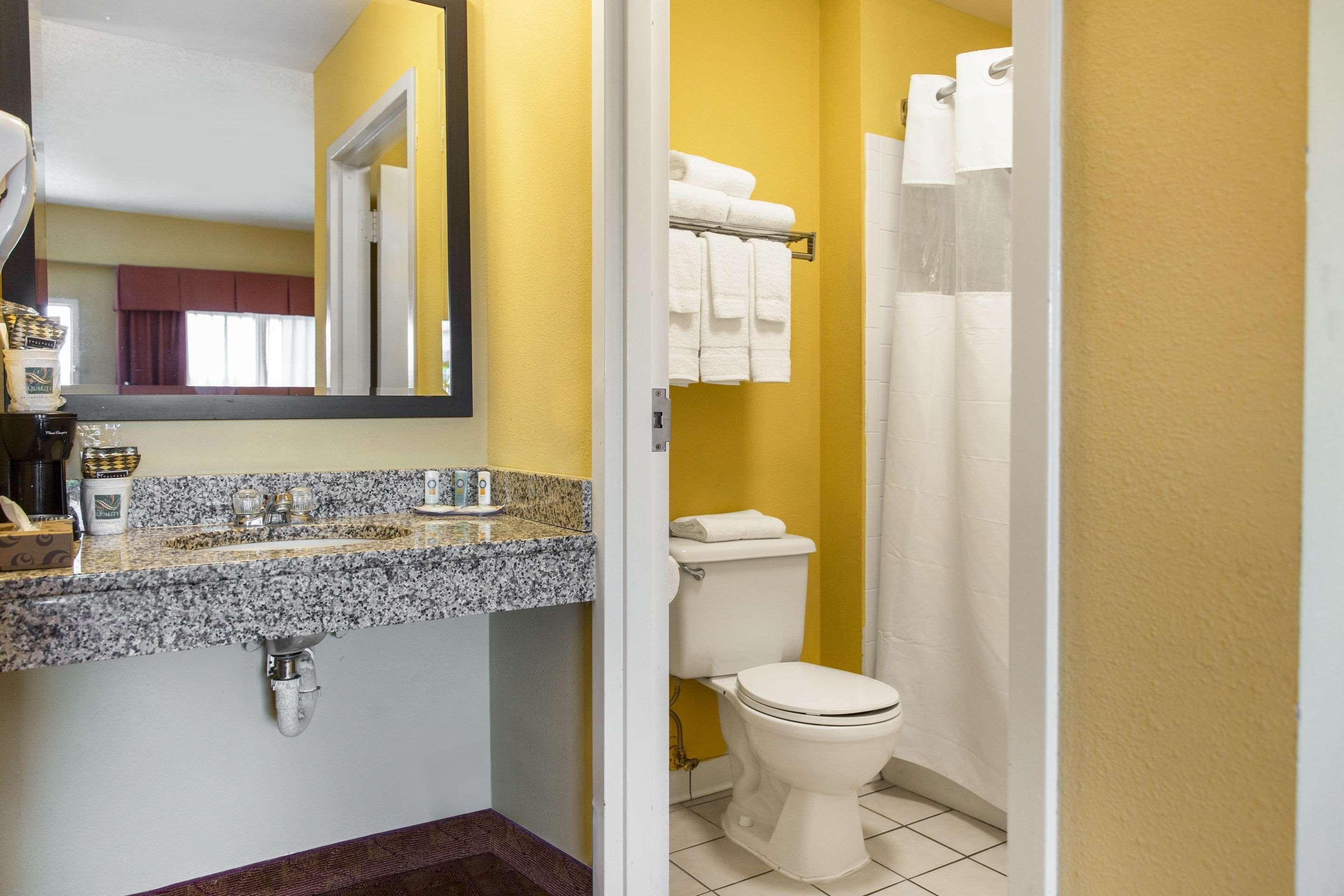 Quality Inn Calera Kültér fotó